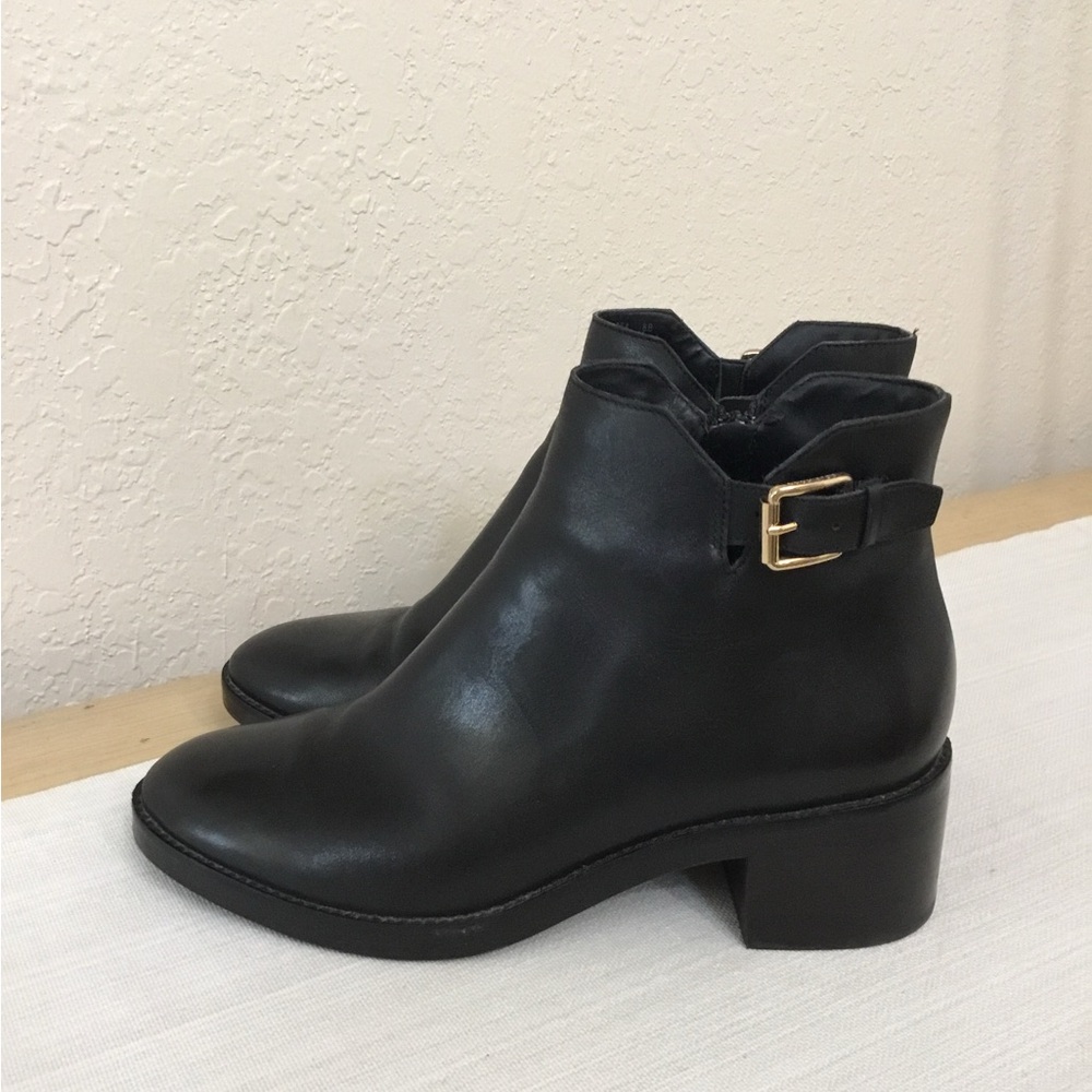 Cole Haan Women Haidyn block heel booties size 8B